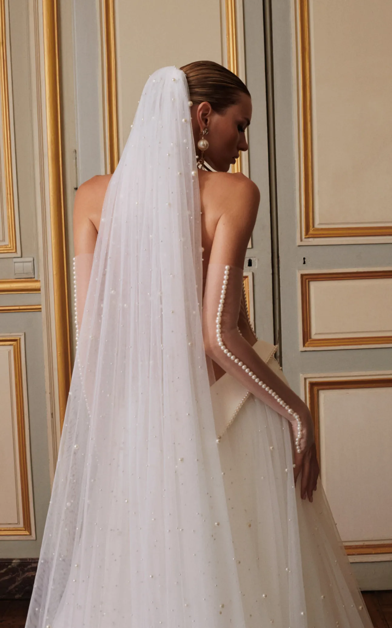 Blanche Veil