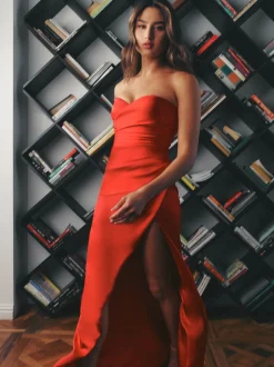 Hannah Red