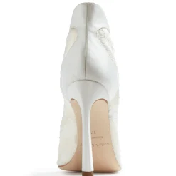 Lucinda Lace 105